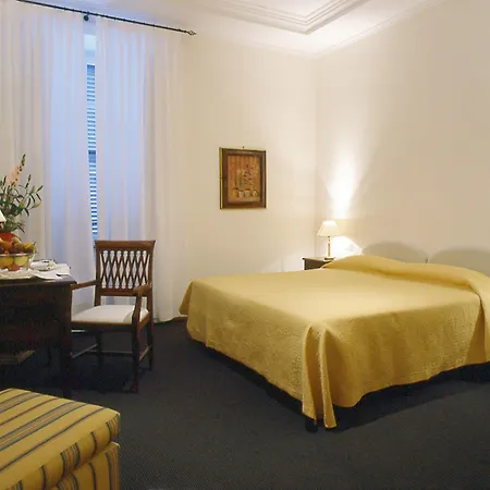Bed & Breakfast La Maison Royale 4*