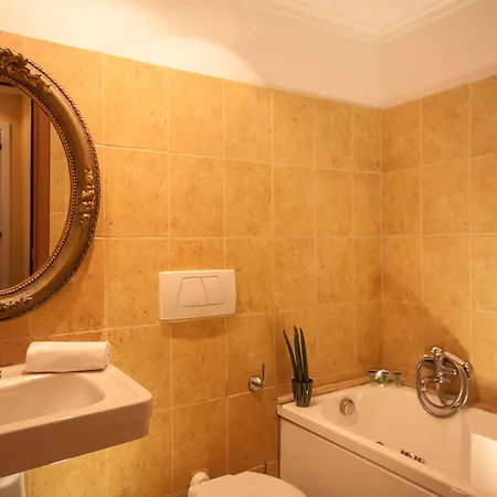 Bed & Breakfast La Maison Royale