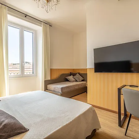Bed & Breakfast La Maison Royale Rome