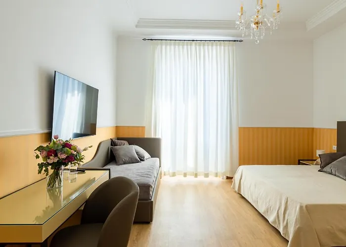 Oda ve Kahvaltı La Maison Royale 4*