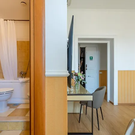 Bed & Breakfast La Maison Royale Rome