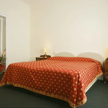 La Maison Royale Bed & Breakfast Roma