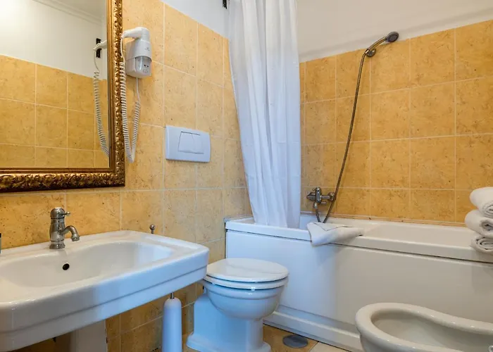 La Maison Royale Bed & Breakfast